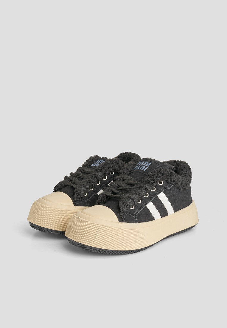 Кеди з хутром жіночі shoeslovers.com.ua