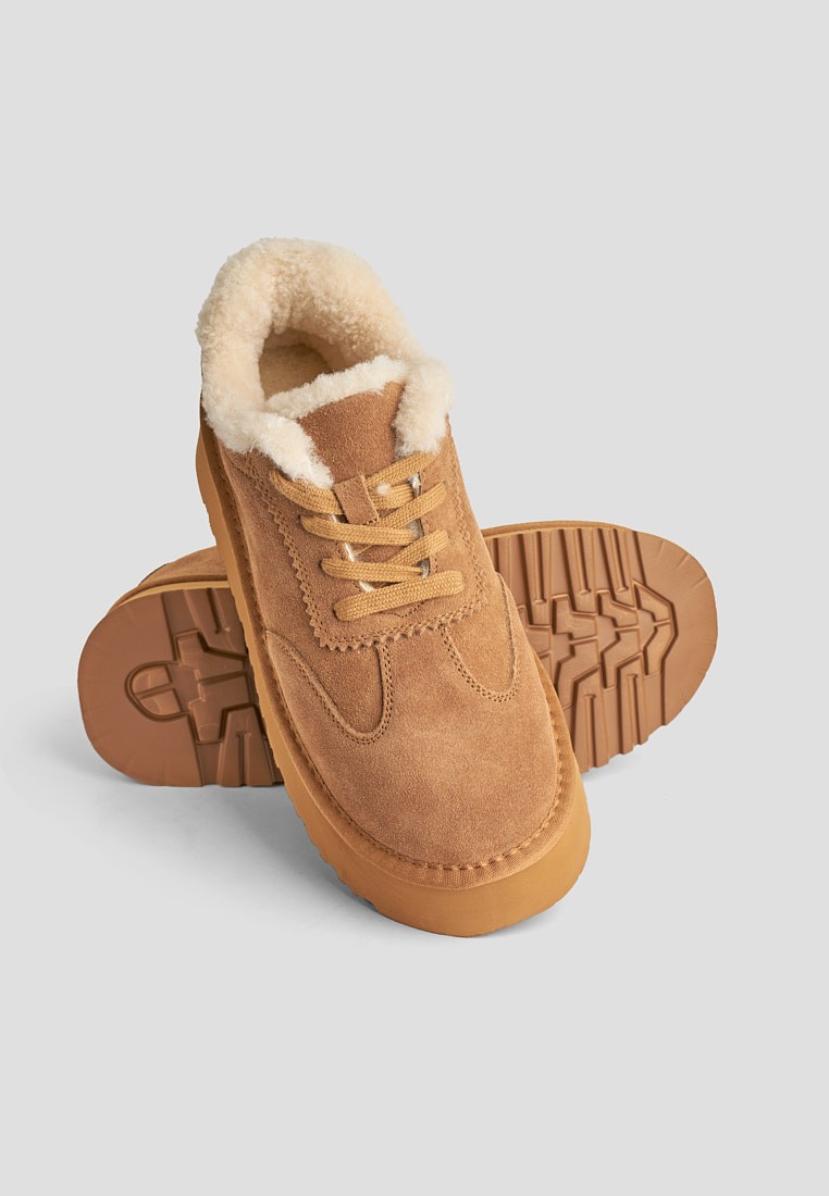 Кеди з хутром жіночі