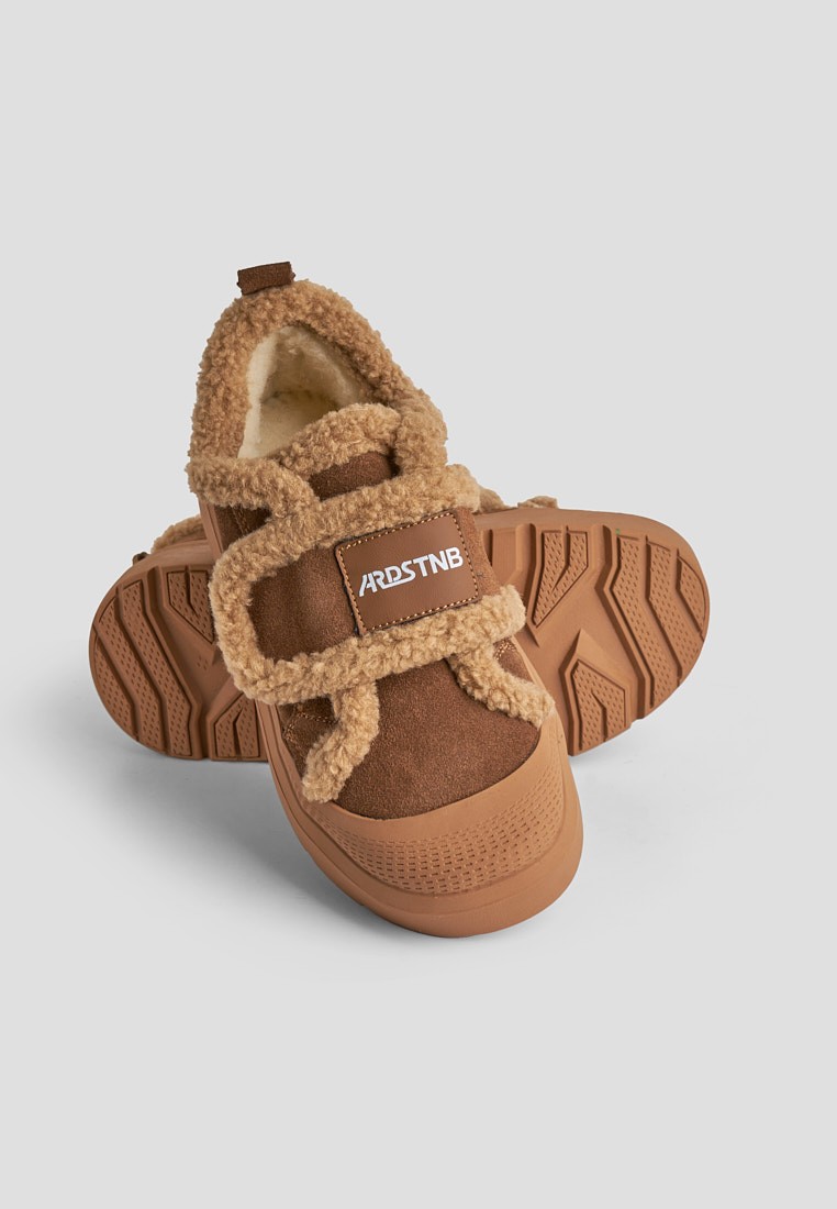 Кеди з хутром жіночі shoeslovers.com.ua