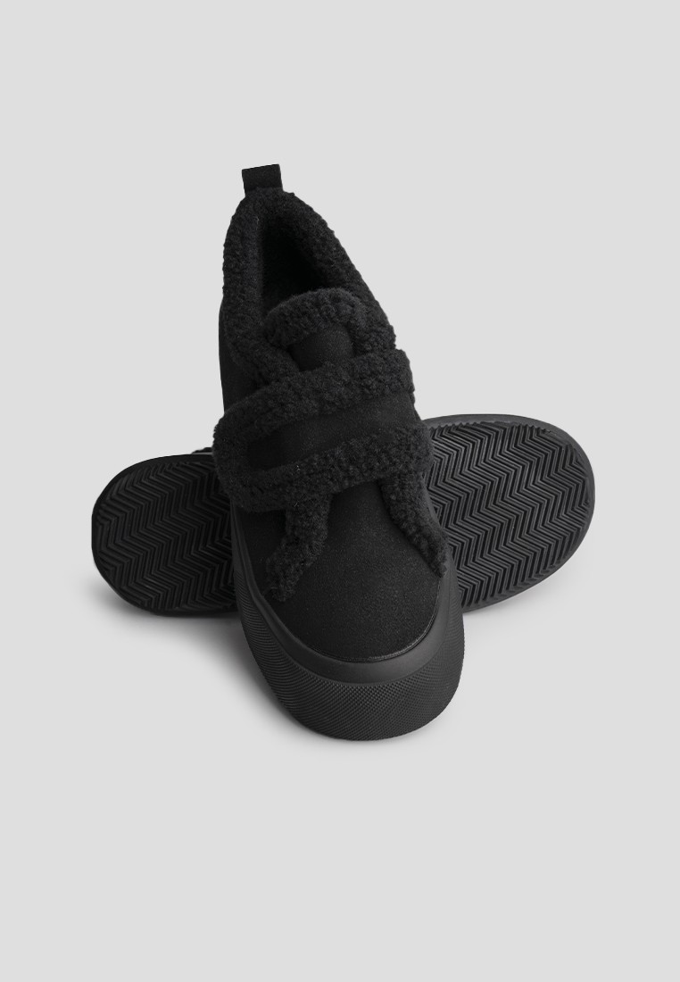 Кеди з хутром жіночі shoeslovers.com.ua