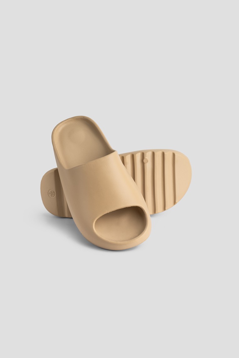 Шльопанці жіночі shoeslovers.com.ua