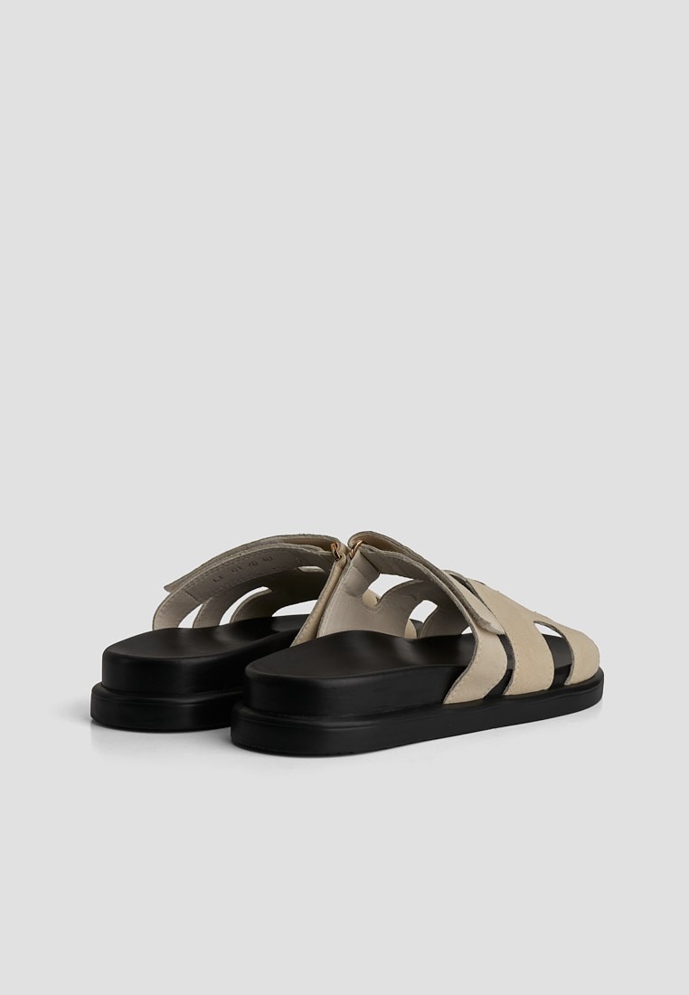 Шльопанці шкіряні жіночі shoeslovers.com.ua