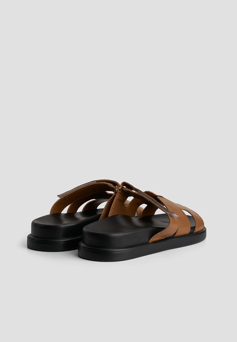 Шльопанці шкіряні жіночі shoeslovers.com.ua