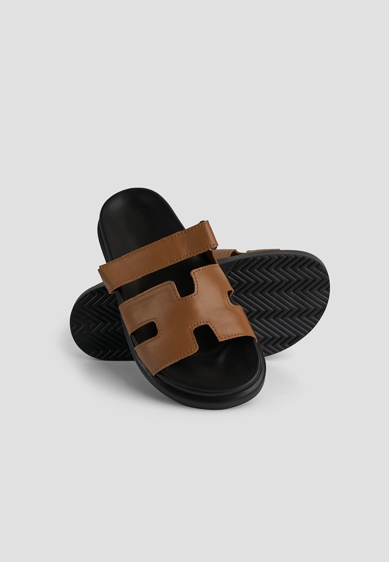 Шльопанці шкіряні жіночі shoeslovers.com.ua