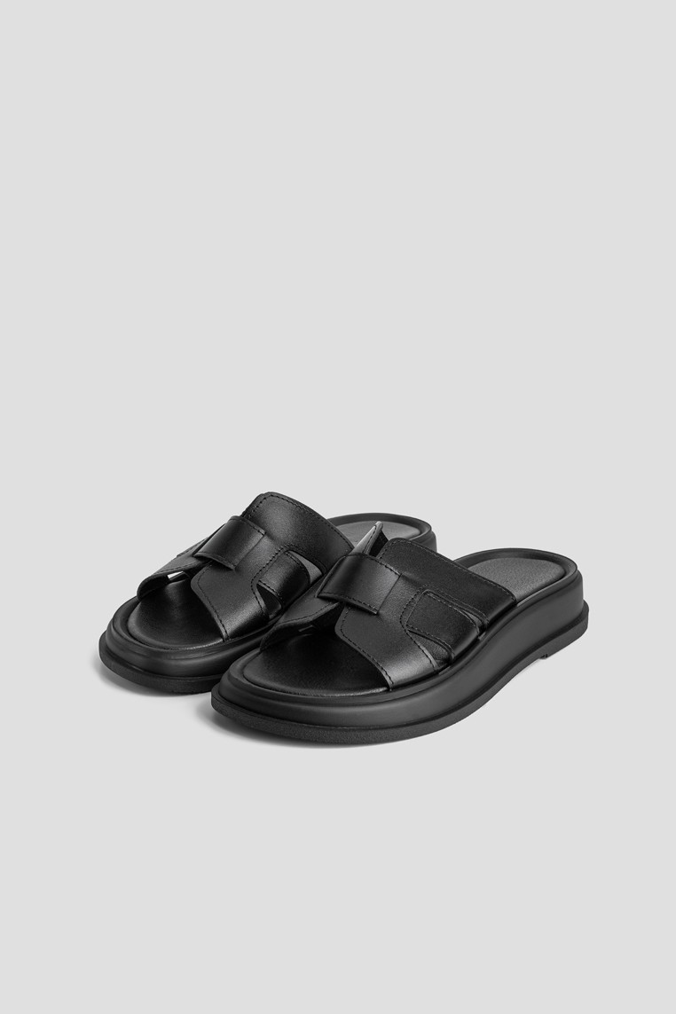 Шльопанці шкіряні жіночі shoeslovers.com.ua