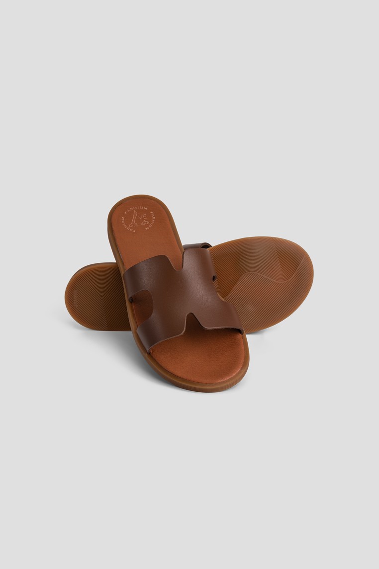 Шльопанці шкіряні жіночі shoeslovers.com.ua