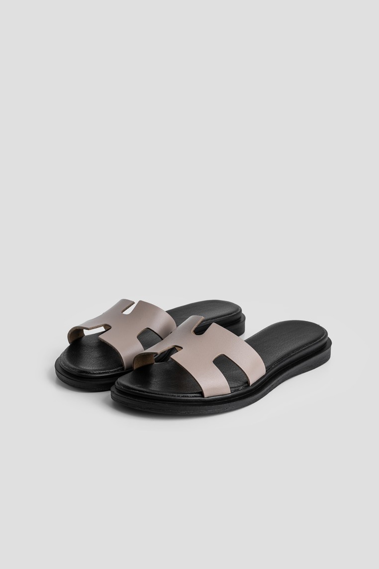 Шльопанці шкіряні жіночі shoeslovers.com.ua