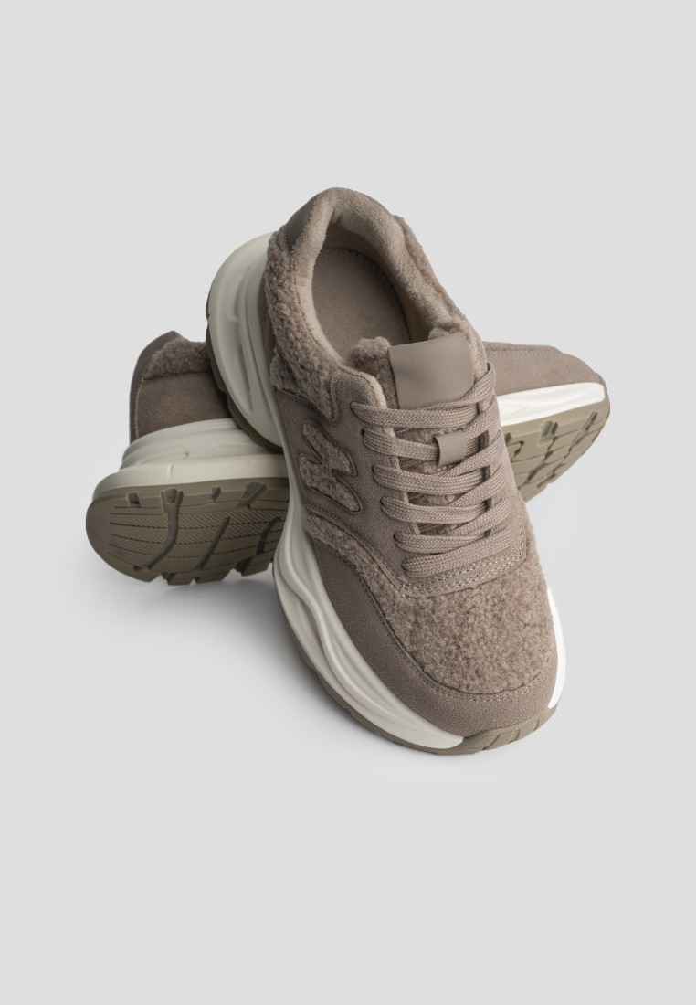 Кросівки замшеві жіночі shoeslovers.com.ua