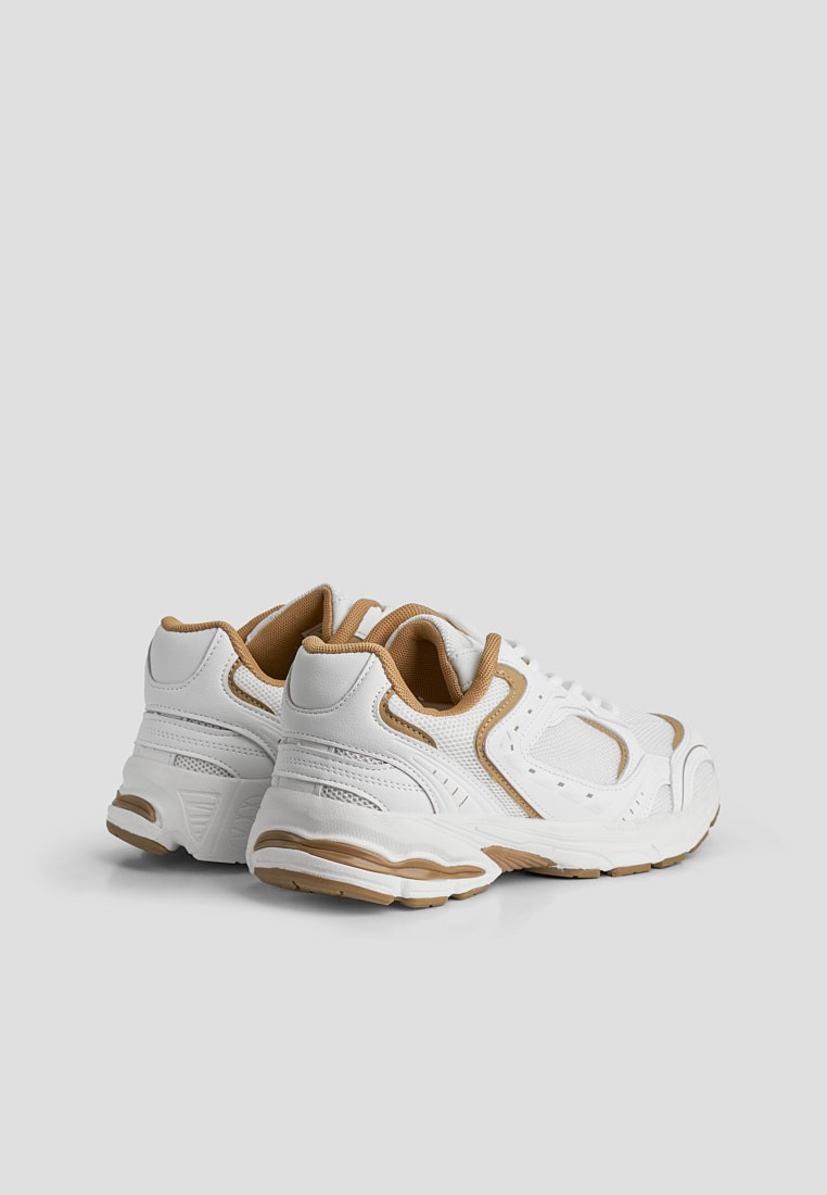 Кросівки шкіряні жіночі