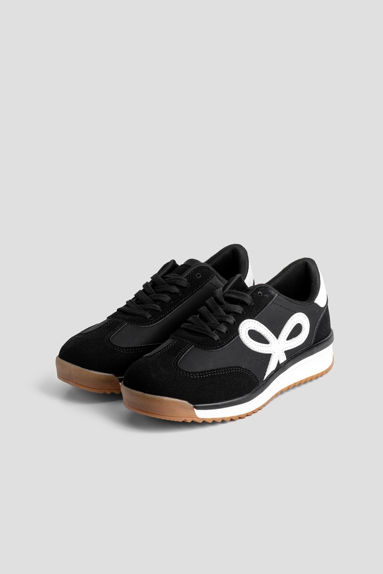 Кросівки шкіряні жіночі shoeslovers.com.ua