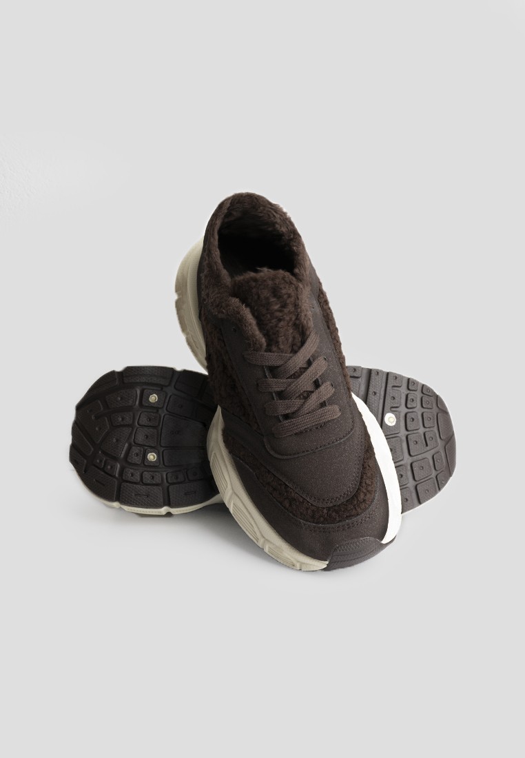 Кросівки з хутром жіночі