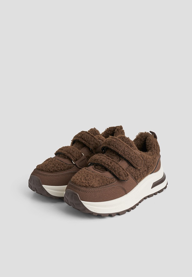 Кросівки з хутром жіночі shoeslovers.com.ua