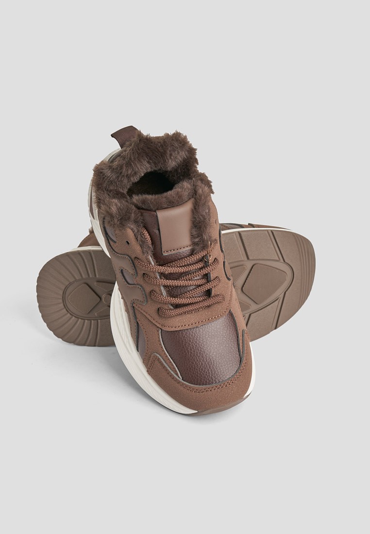 Кросівки з хутром жіночі shoeslovers.com.ua