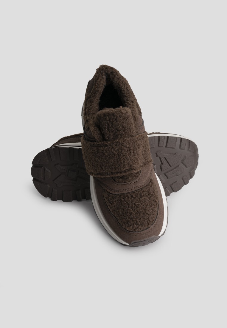 Кросівки з хутром жіночі shoeslovers.com.ua