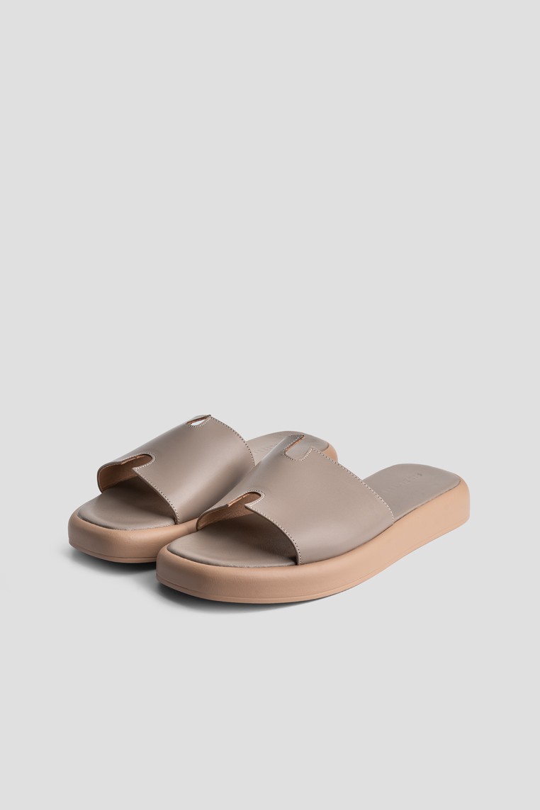 Шльопанці шкіряні жіночі shoeslovers.com.ua