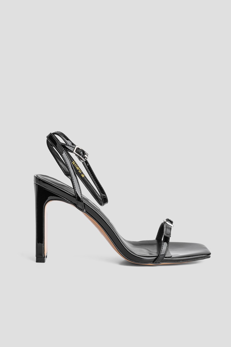 Босоніжки шкіряні жіночі