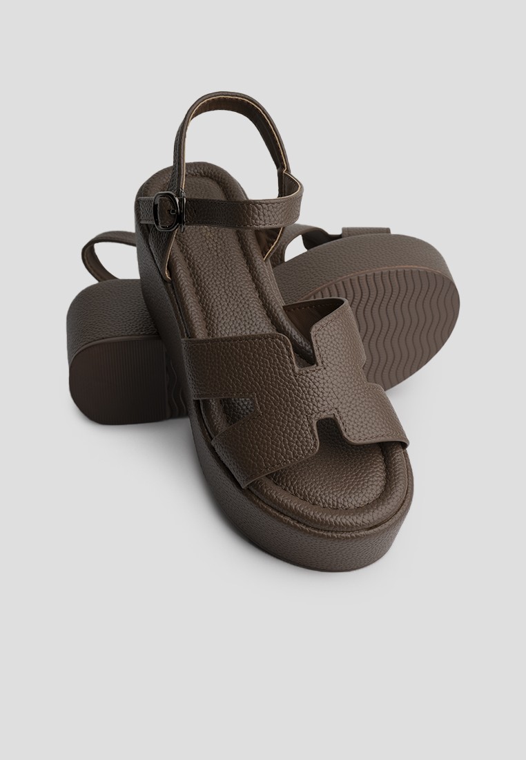 Босоніжки жіночі на танкетці shoeslovers.com.ua