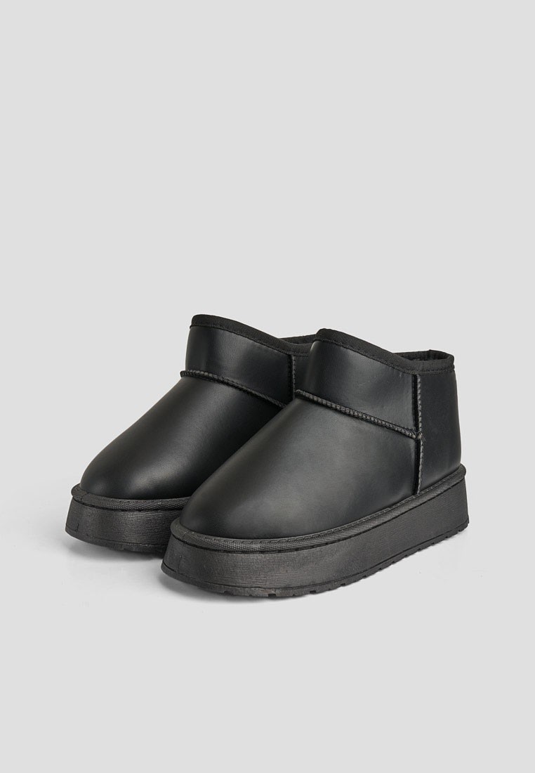 Уггі з хутром жіночі shoeslovers.com.ua